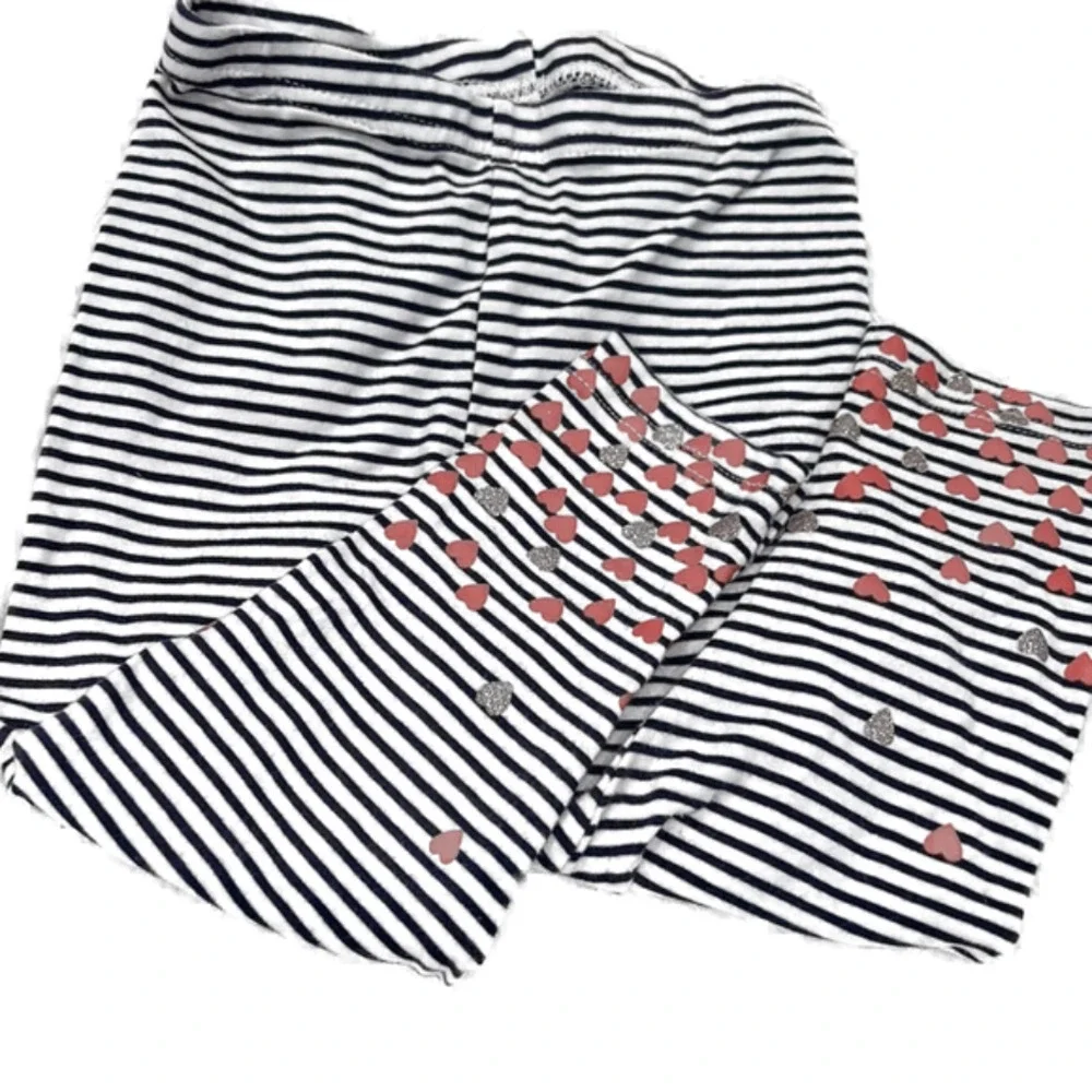 Carter’s 24 m girl bottom good condition